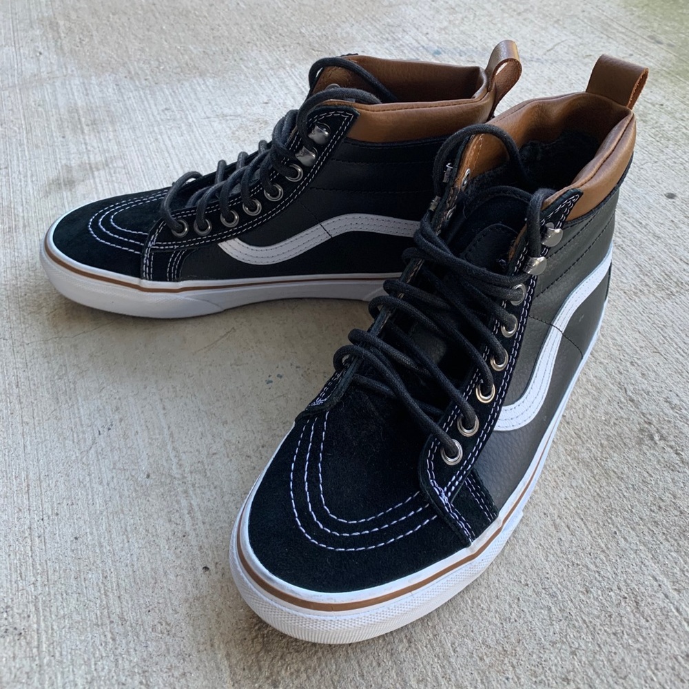 ❌❌❌SOLD❌❌❌Unisex Vans SK8 HI MTE Sneakers - Picture 3 of 6